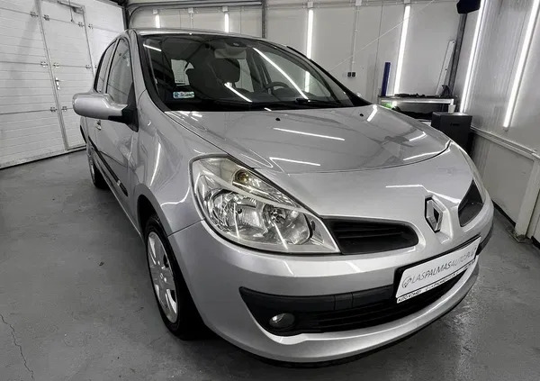 renault clio Renault Clio cena 9900 przebieg: 135000, rok produkcji 2006 z Międzylesie